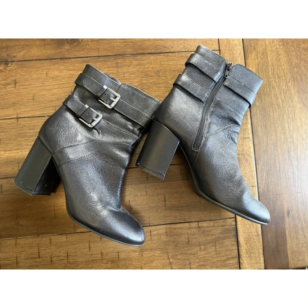9 West NoGettuff  Ankle Boot‎ Size 7 Med. Leather Zip
